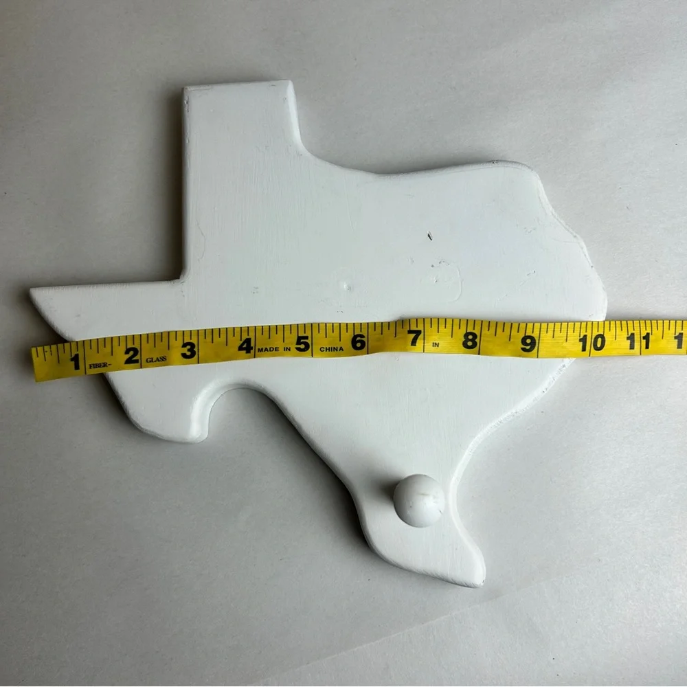Texas shape wood wall hanger by apple craft